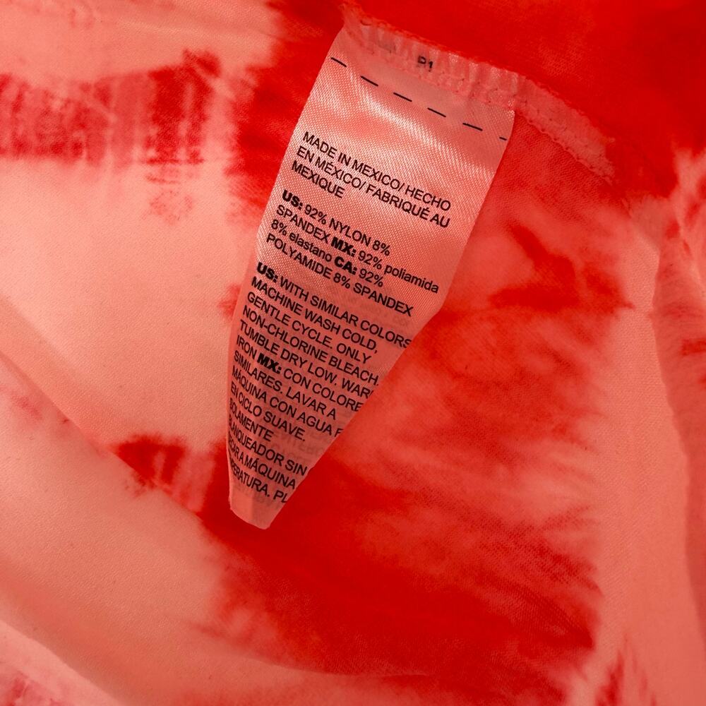 Chico's Size 3 XL Sleeveless Shirt Tank Top Blouse Red White Tie-Dye Casual - Picture 4 of 4